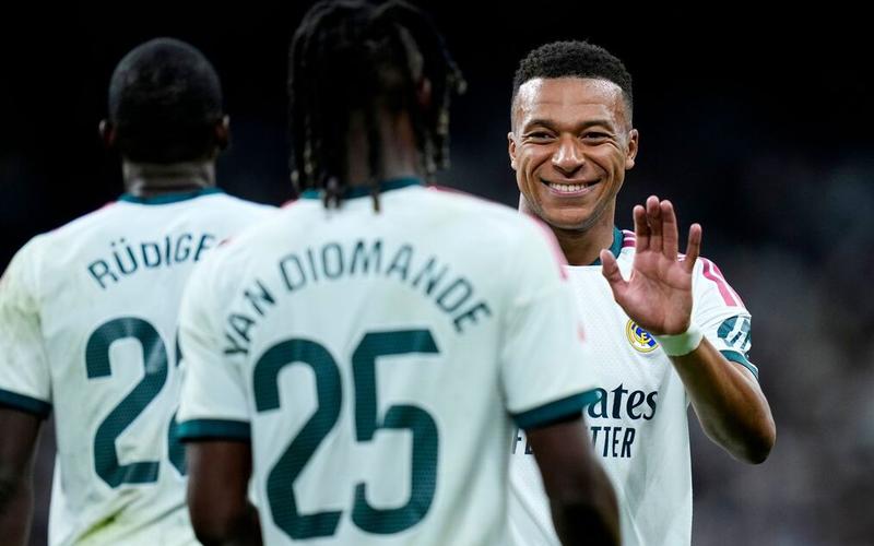 Drama na Bernabeu: Real slavio, Vinisijus isključen, a trka za vrh se zahuktava
