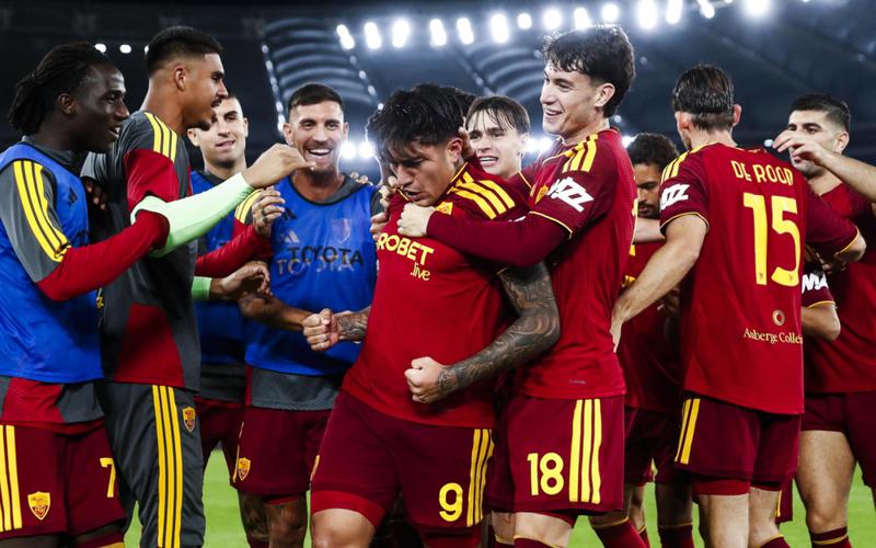 Roma drži korak za Interom pobedom protiv Đenoe