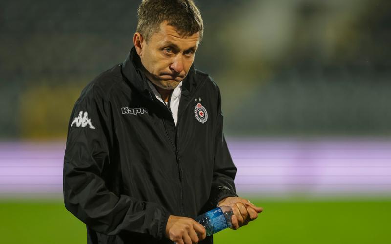 Saša Ilić ostaje trener Partizana uprkos porazu u Pančevu