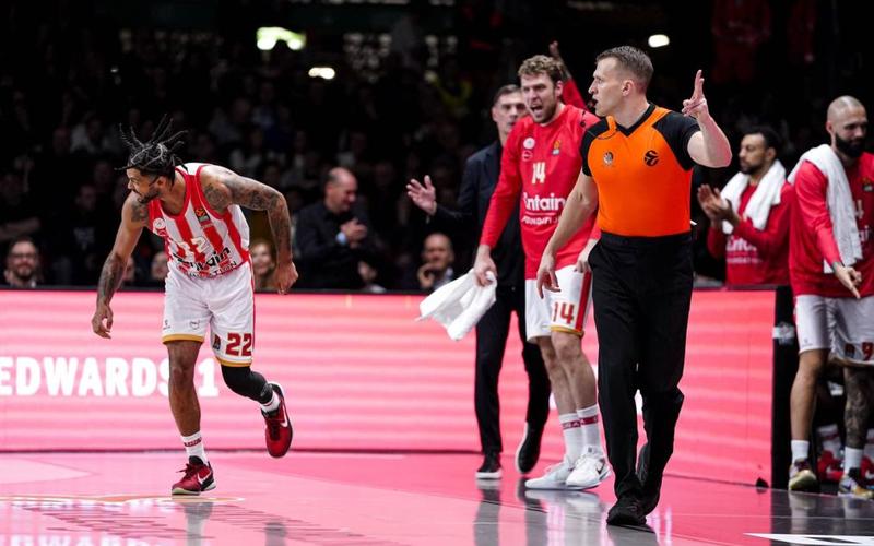 Tajler Dorsi suspendovan na mesec dana u Olimpijakosu