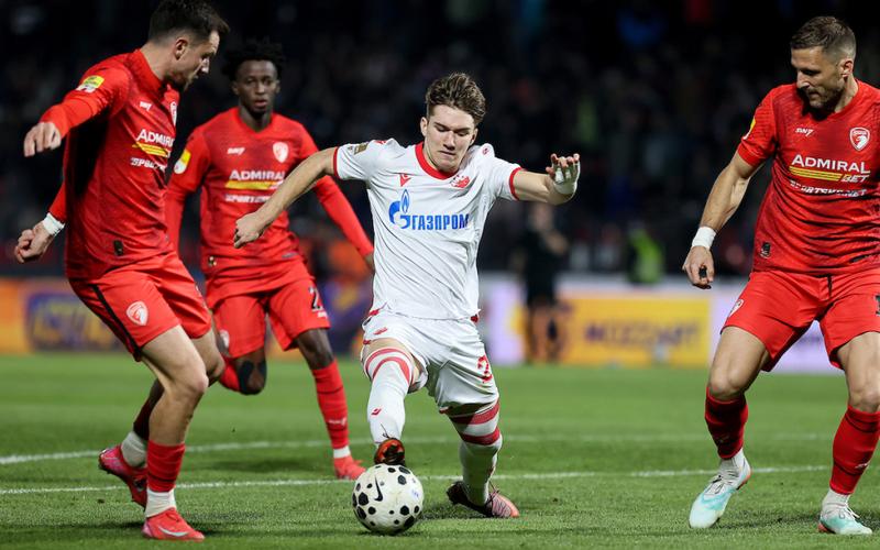 Derbi kola: Zvezda i Radnički pred praznim tribinama – Ristić od starta