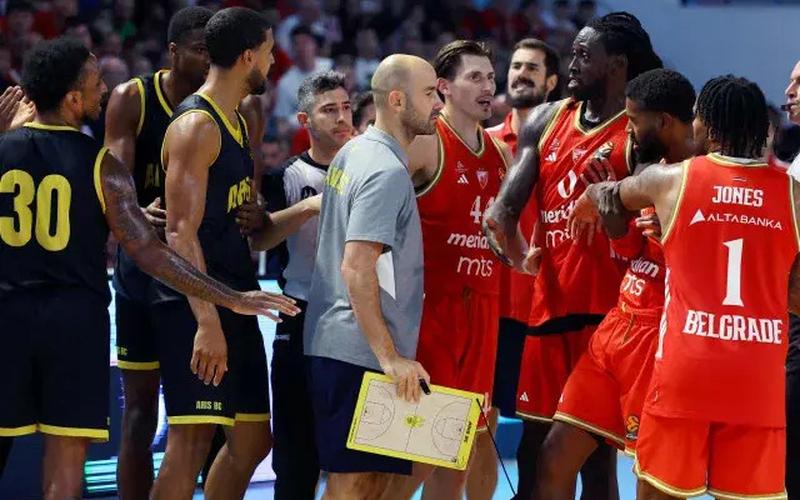 Zvezda u Pioniru – Miljenović kapiten, poluprazna hala protiv Arisa